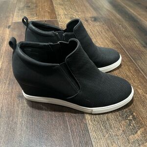 Susina Wedge Sneakers- size 9; smoke free home